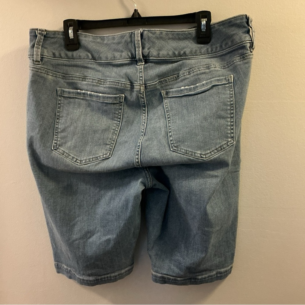 Torrid Premium Plus Size 18 Denim Bermuda Jegging Shorts | High Rise Stretch - Picture 5 of 13